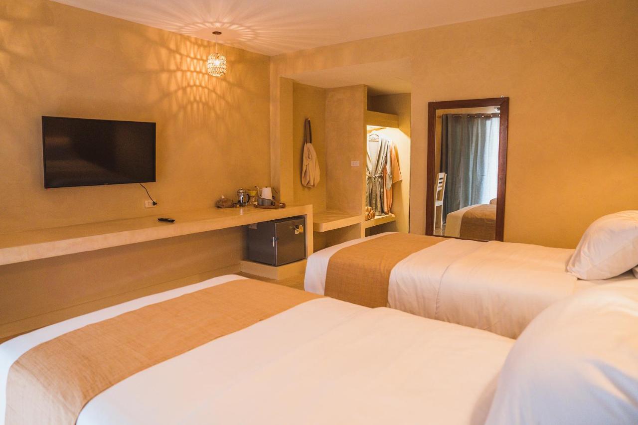 Casa Solana Hotel Patong Exterior photo